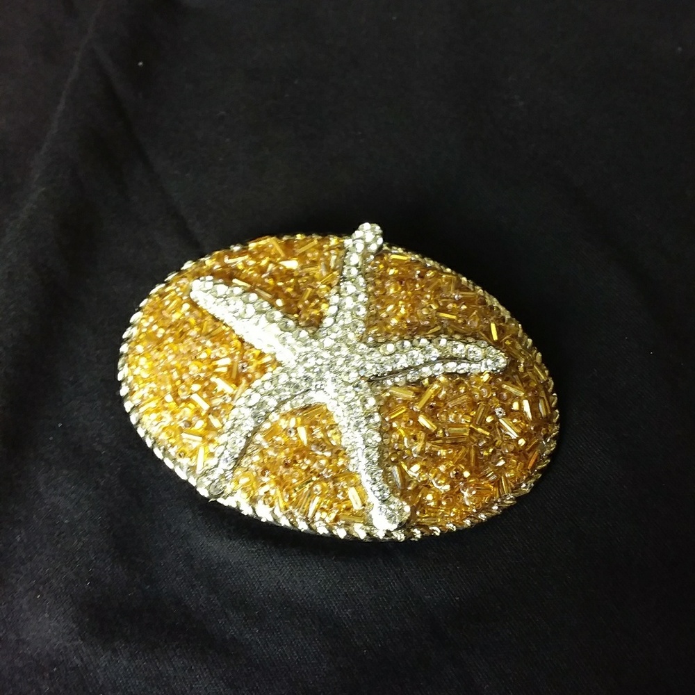 Starfish belt buckle